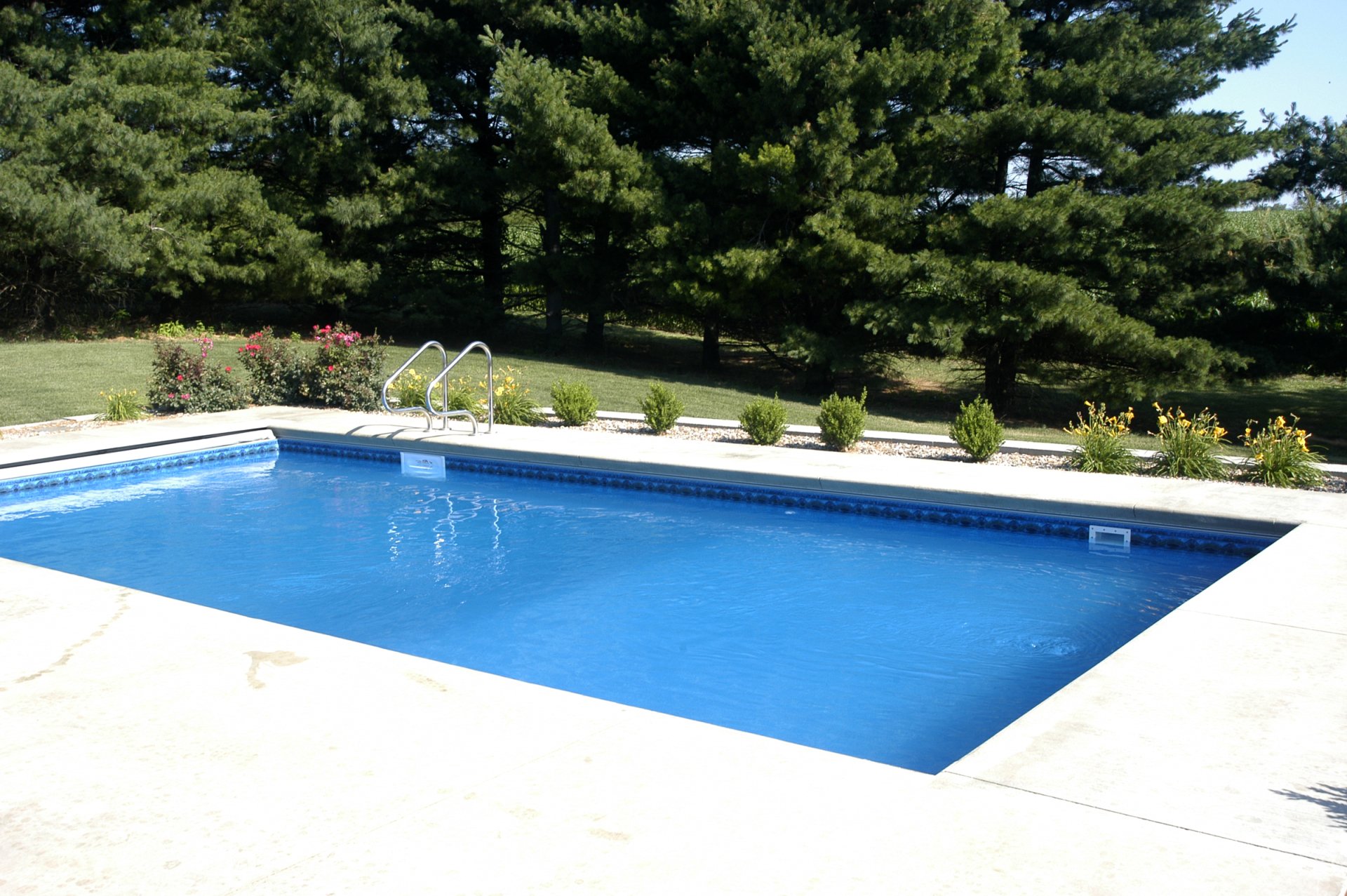 Custom Pool Gallery | Jacksonville, IL | Leisure Pool Supply
