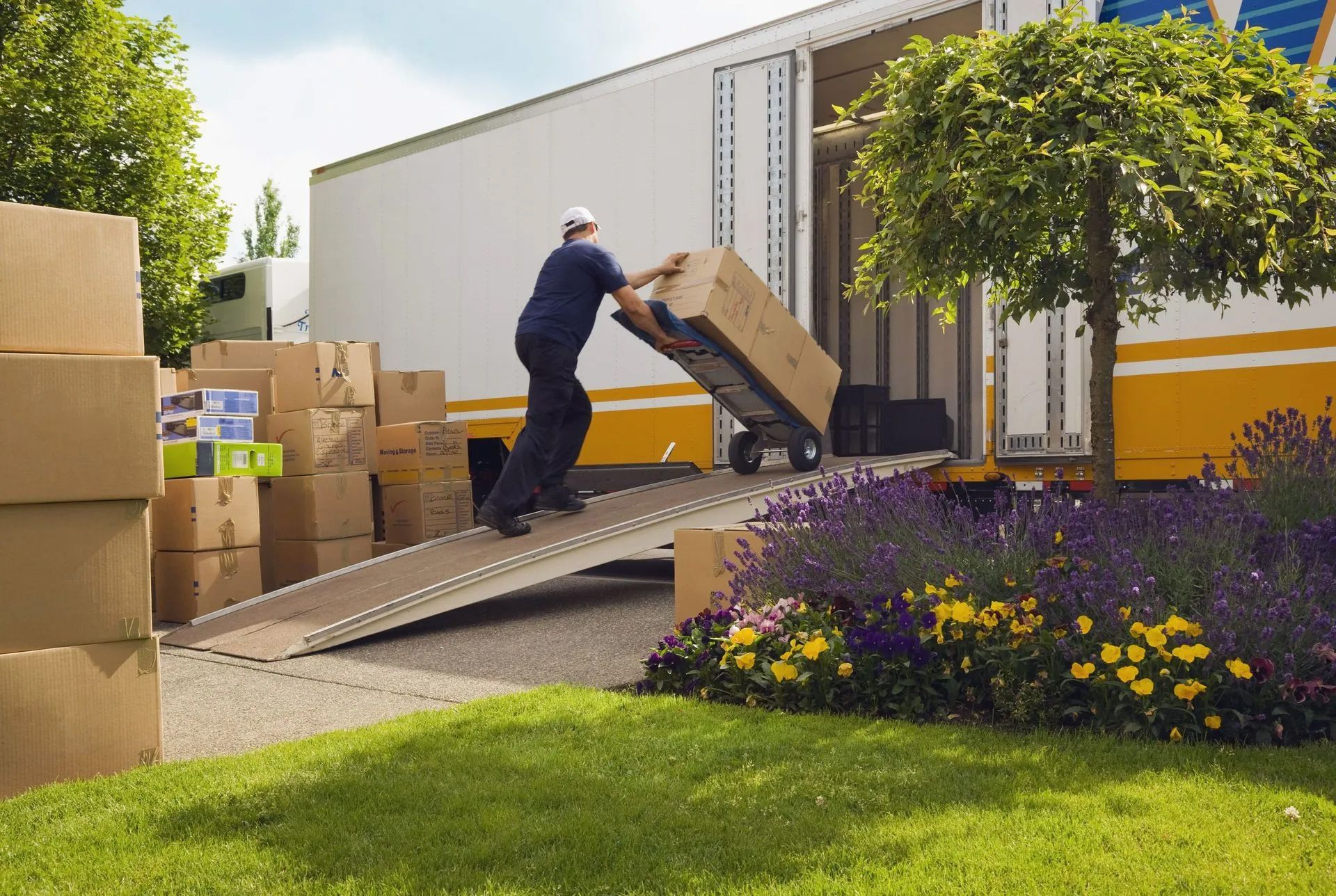 Common Myths About Hiring Movers
