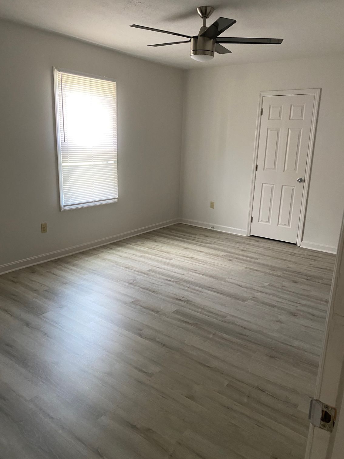 215 S main bedroom