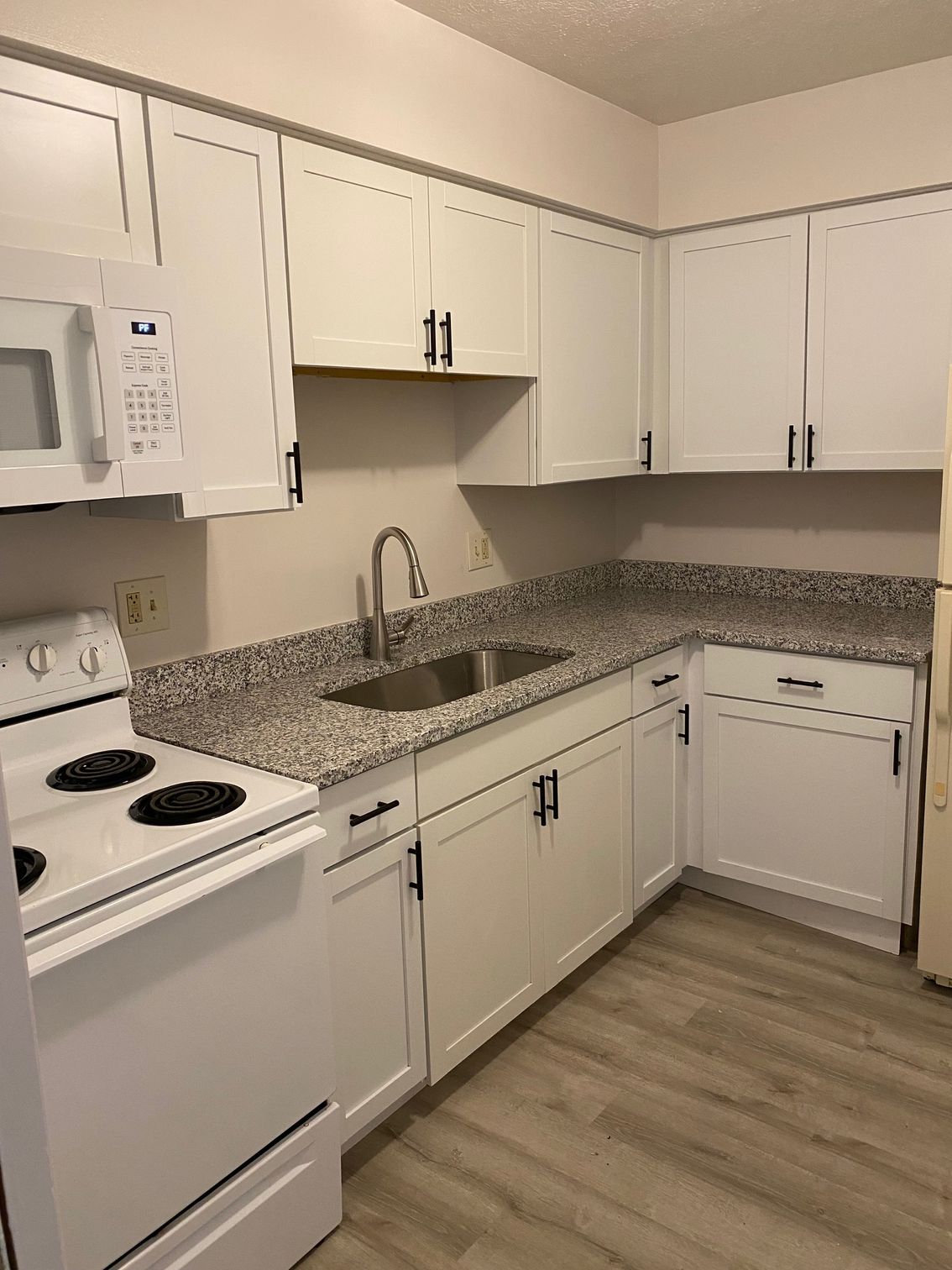 215 S main kitchen