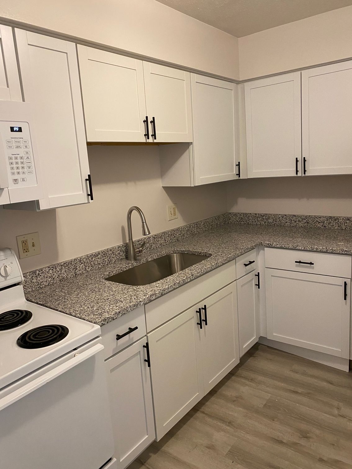 215 S main kitchen