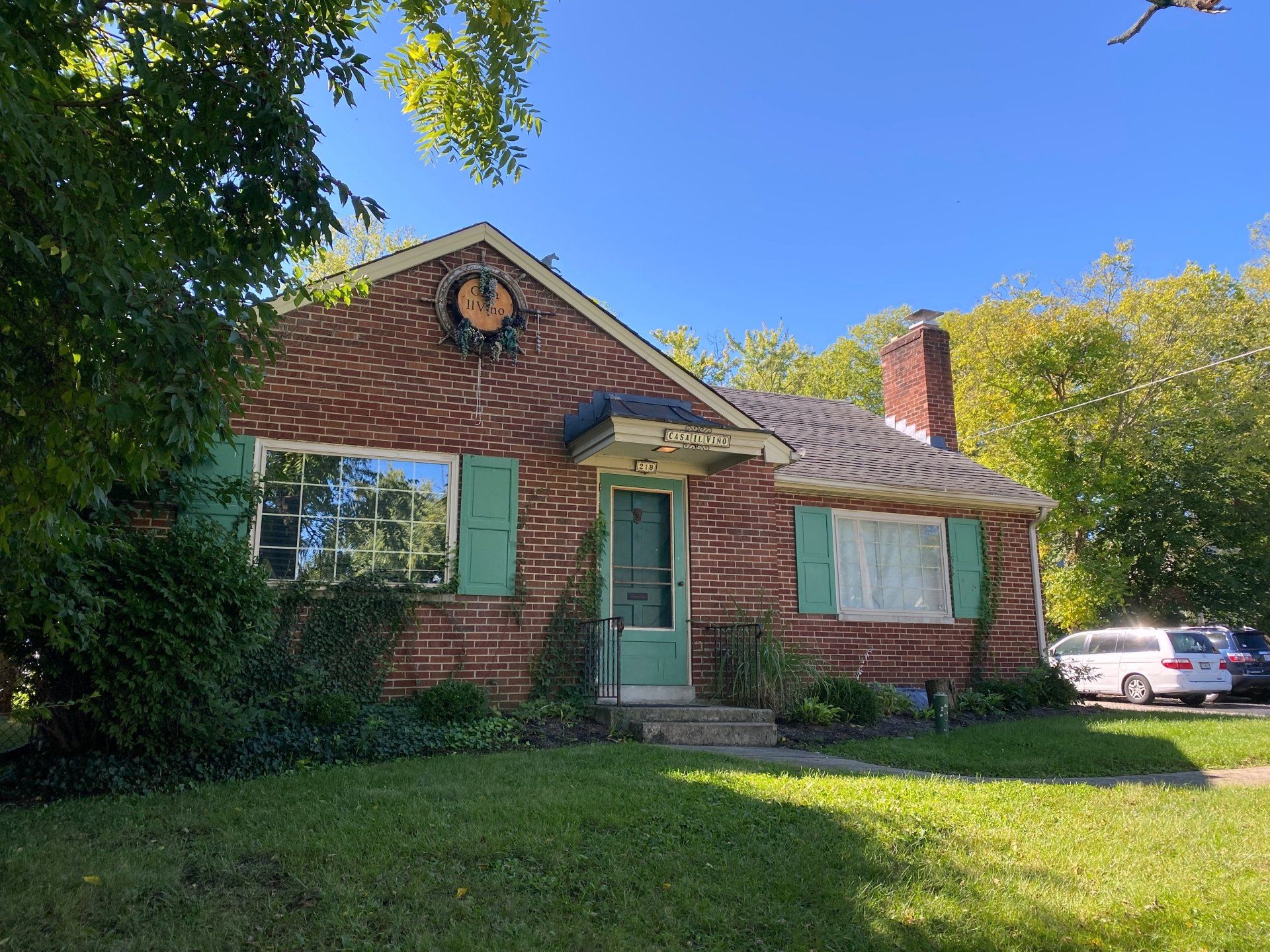 219 e vine street front