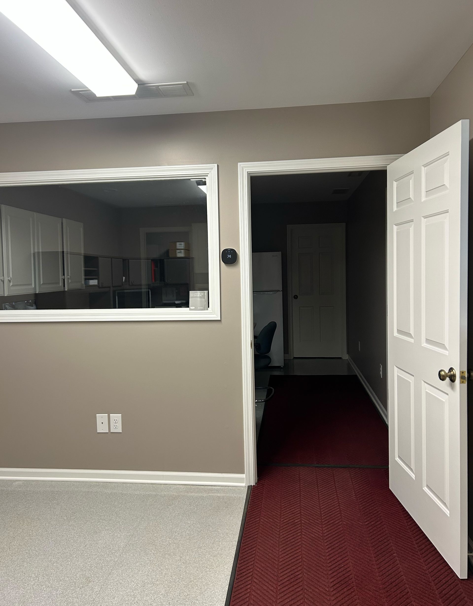 606 S Beech office