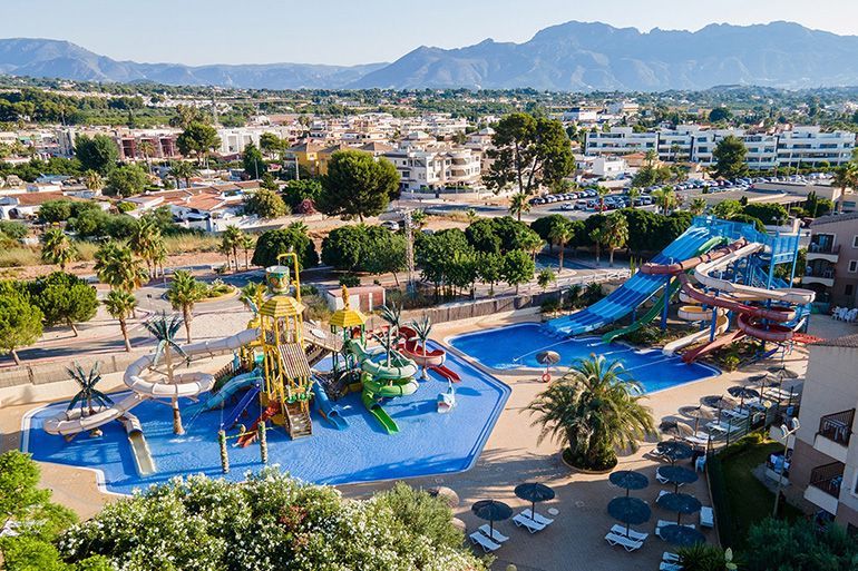 Sports Abroad swimming training camps at Albir, Costa Blanca, Spain.