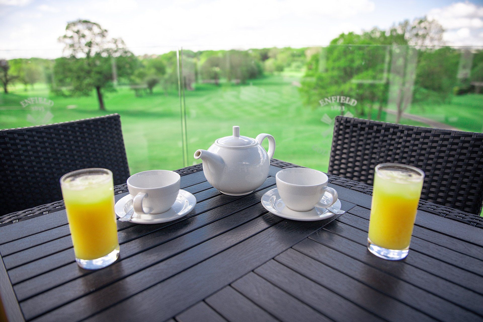 outdoor eating area 2