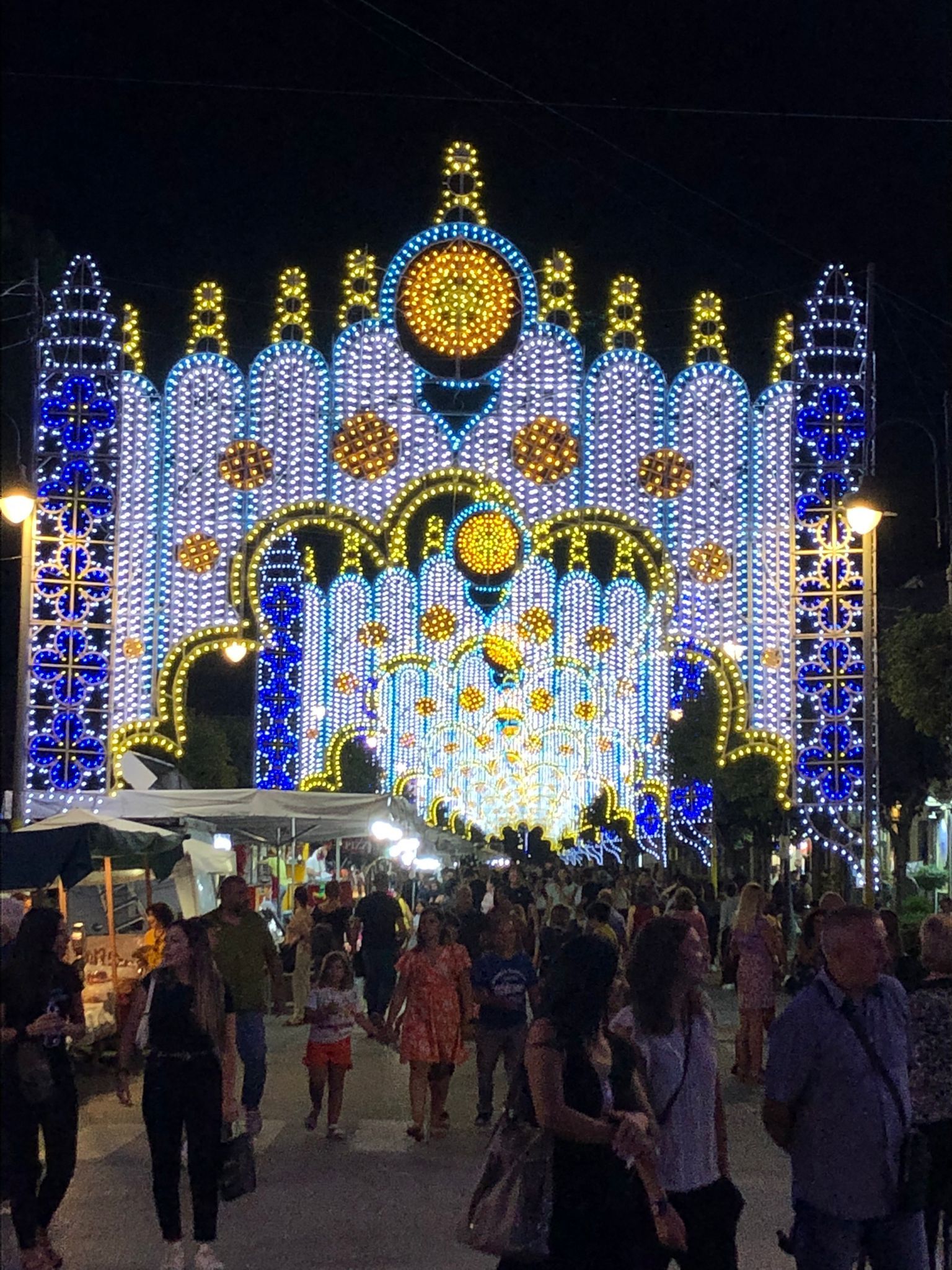 illuminazioni artistiche per feste civili e religiose
