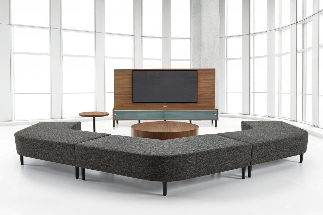 Global River+ Media Hearth with Benches