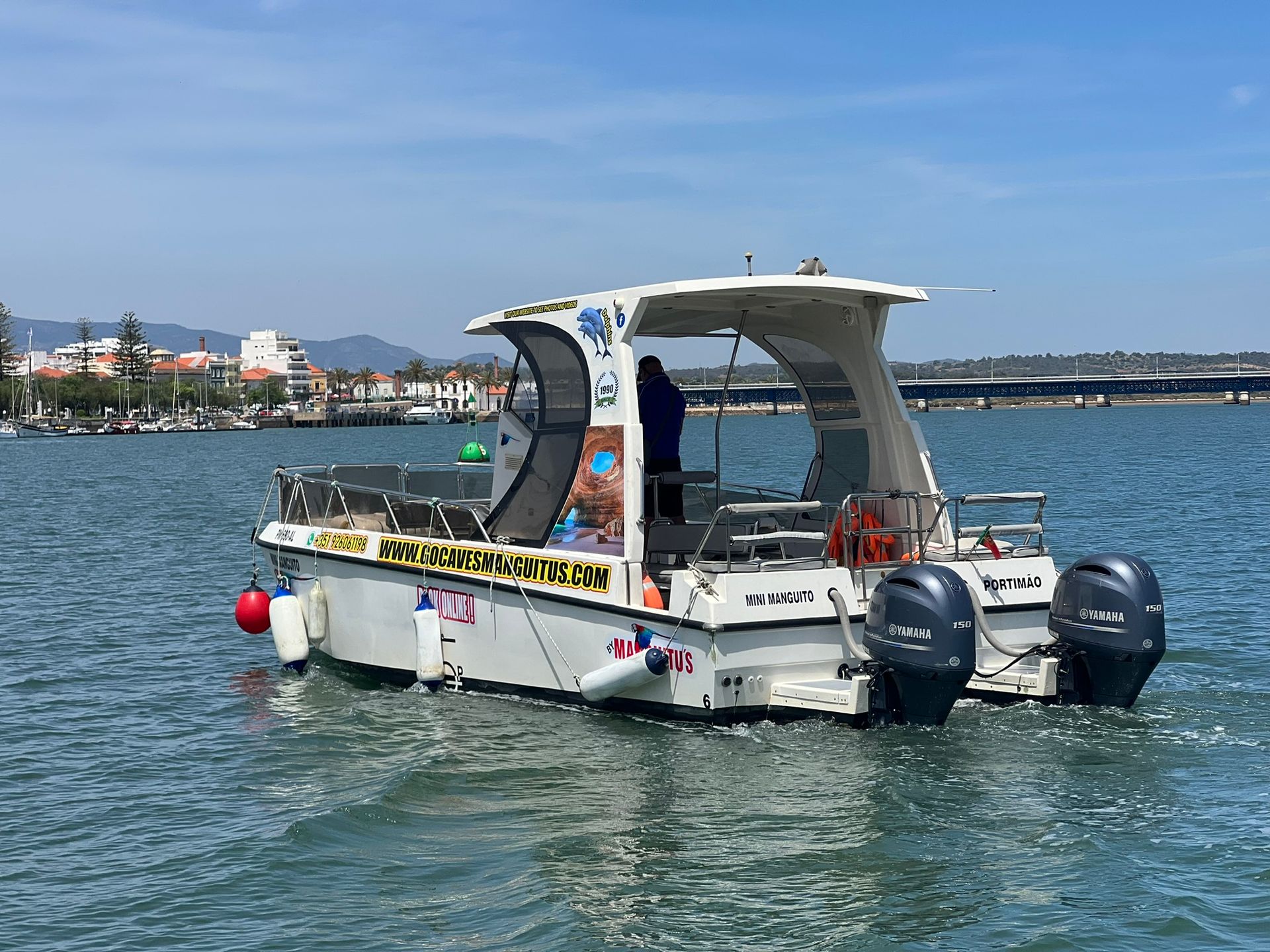Catamaran Benagil