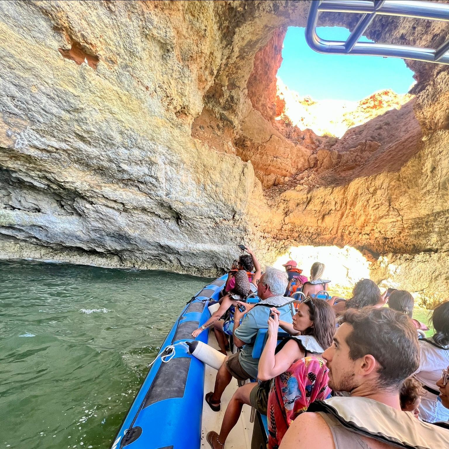 Speed boat tour benagil