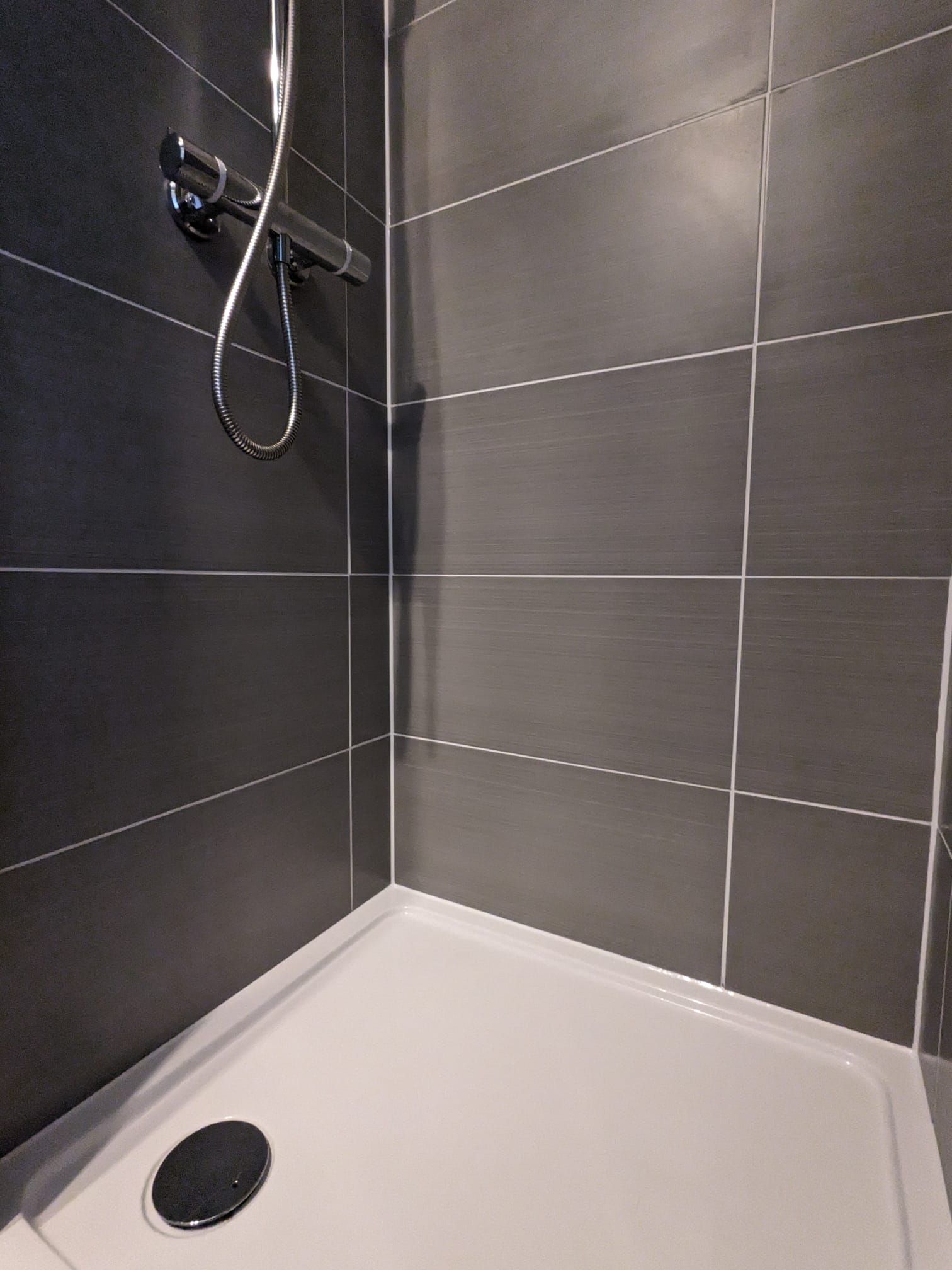 Bathroom shower cubicle restoration grout deep cleaning sealing silicone sealant replacement