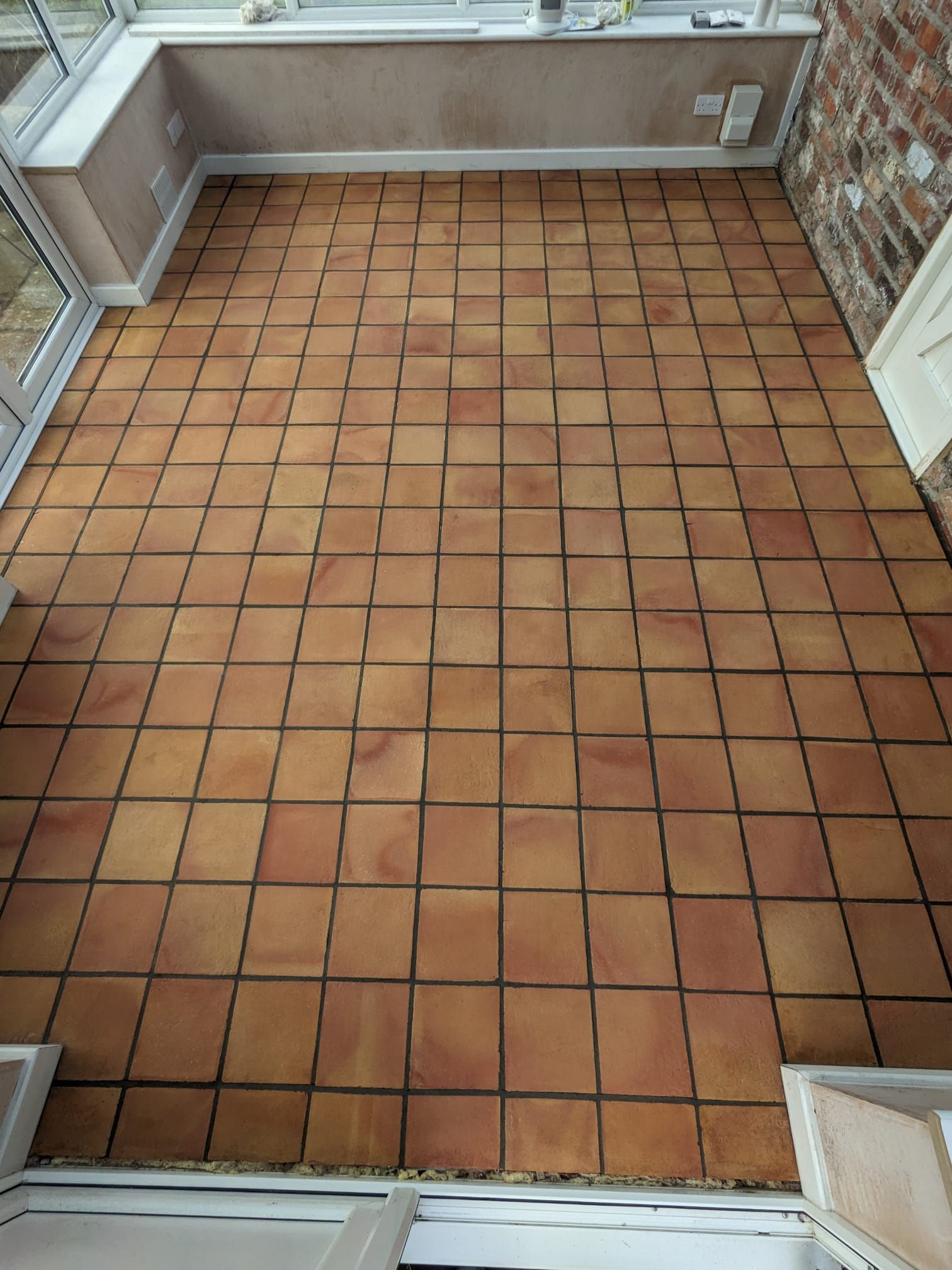 PORCELAIN TILES AND GROUT DEEP CLEANING AND SEALING IN WORSLEY, GREATER MANCHESTER