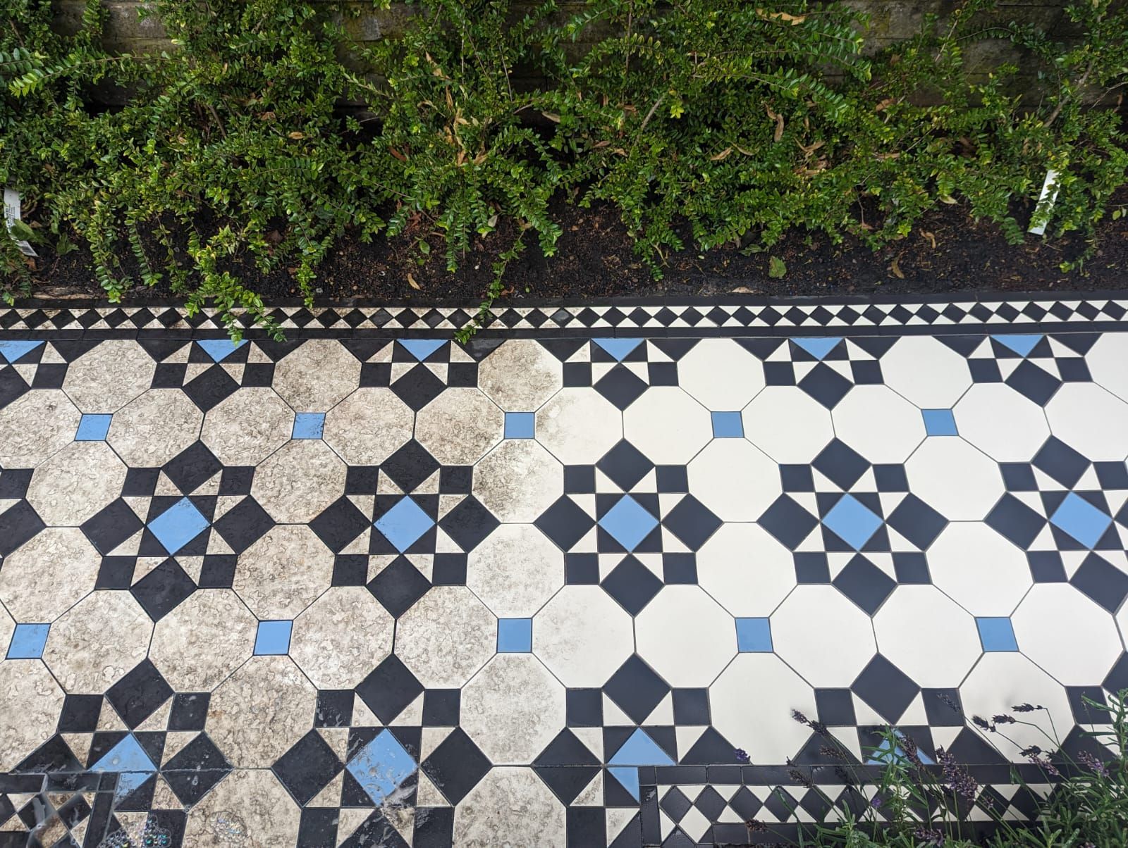 VICTORIAN TILED FRONT GARDEN PATH DEEP CLEANING AND SEALING IN SALE, GREATER MANCHESTER
