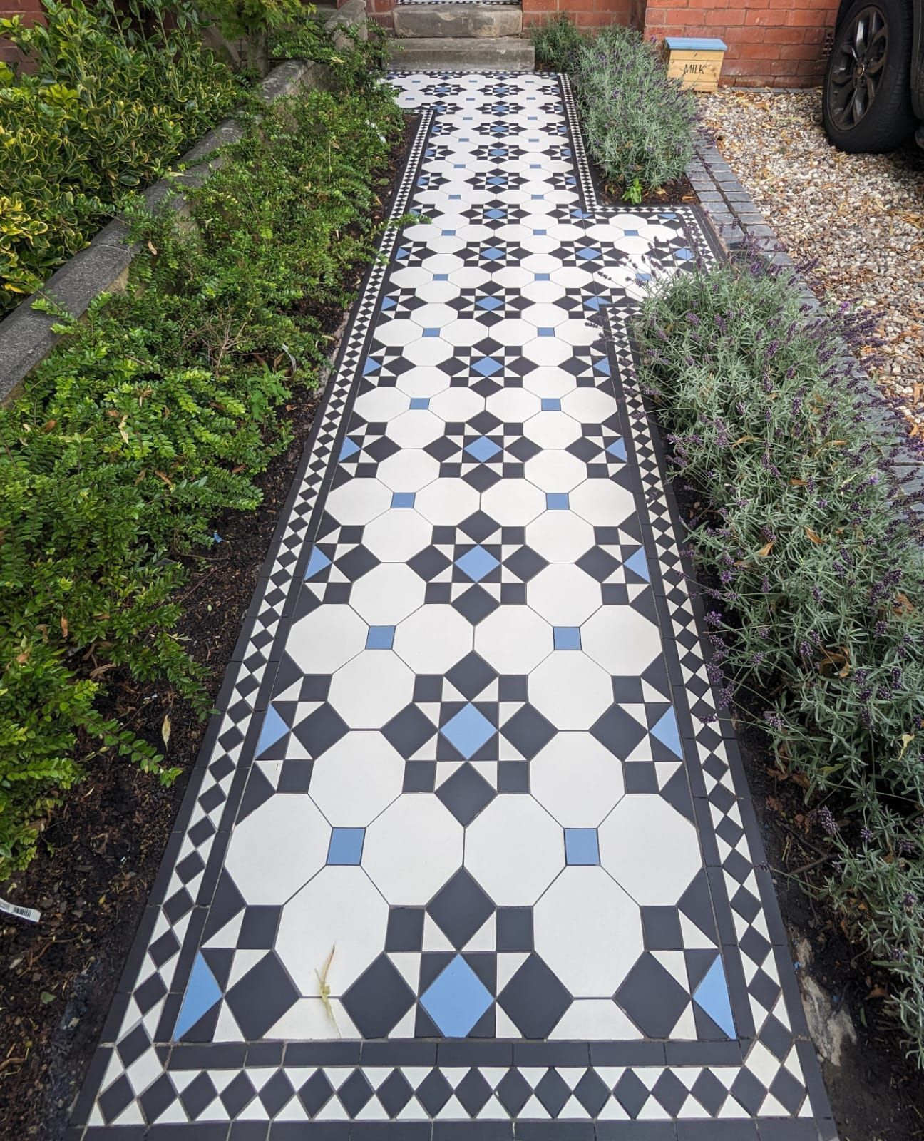 VICTORIAN TILED FRONT GARDEN PATH DEEP CLEANING AND SEALING IN SALE, GREATER MANCHESTER