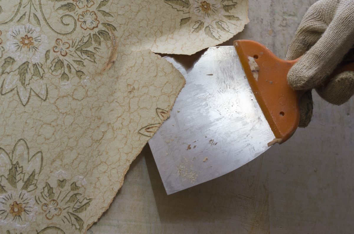 Professional Wallpaper Removal - J. Swerk Painting