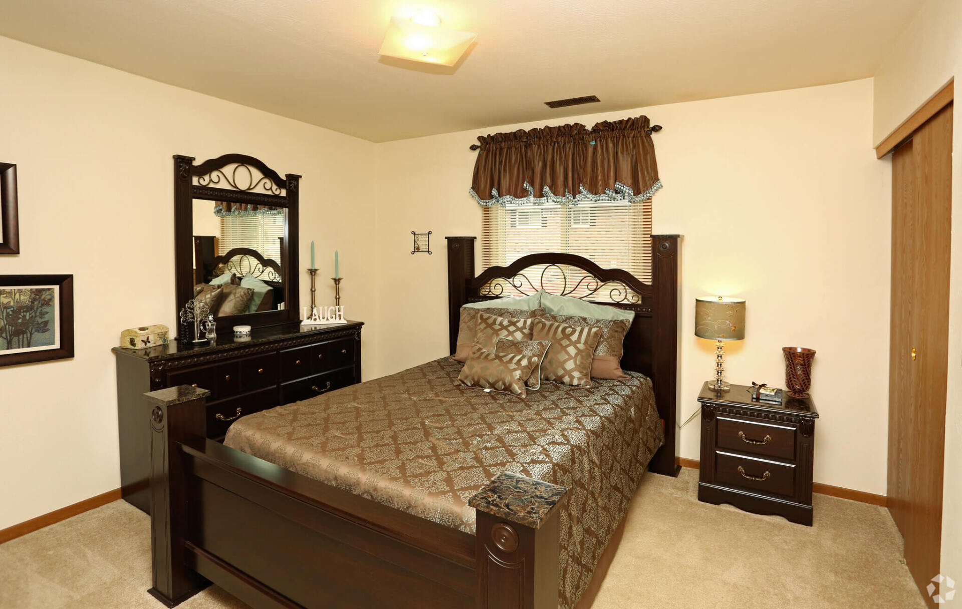 Deckner Manor Featured Property