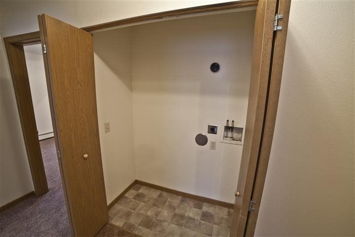 Parkside Village Apts