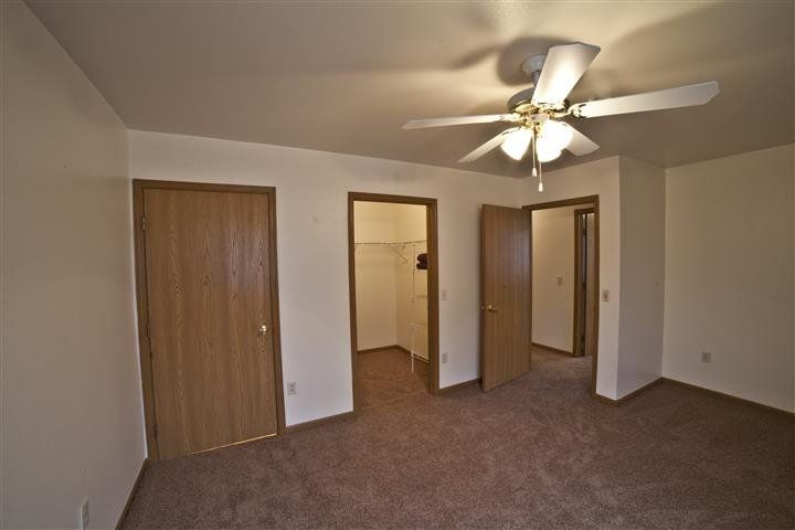 Parkside Village Apts