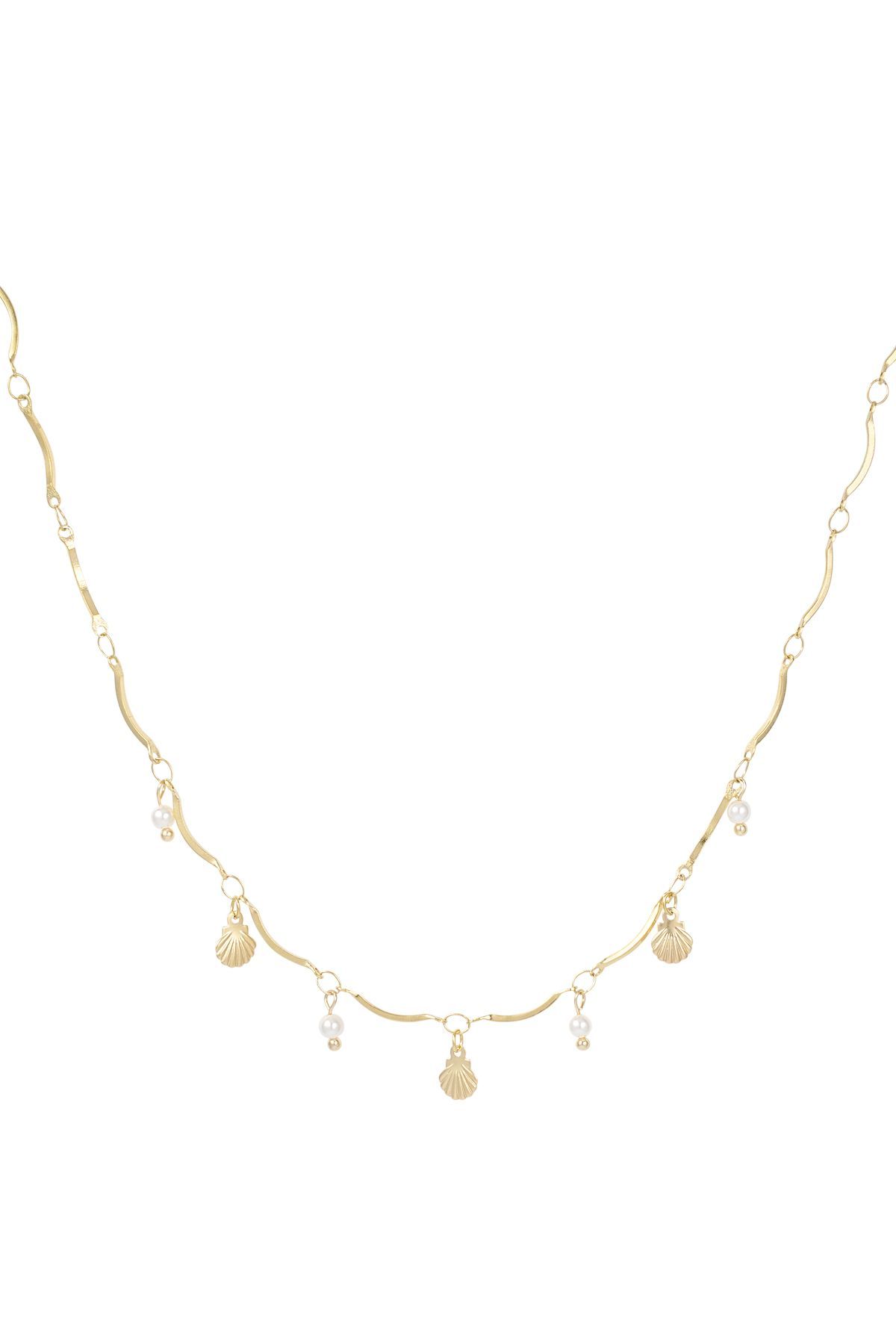Een gouden ketting met parels en diamanten, onze beachwaves ketting
