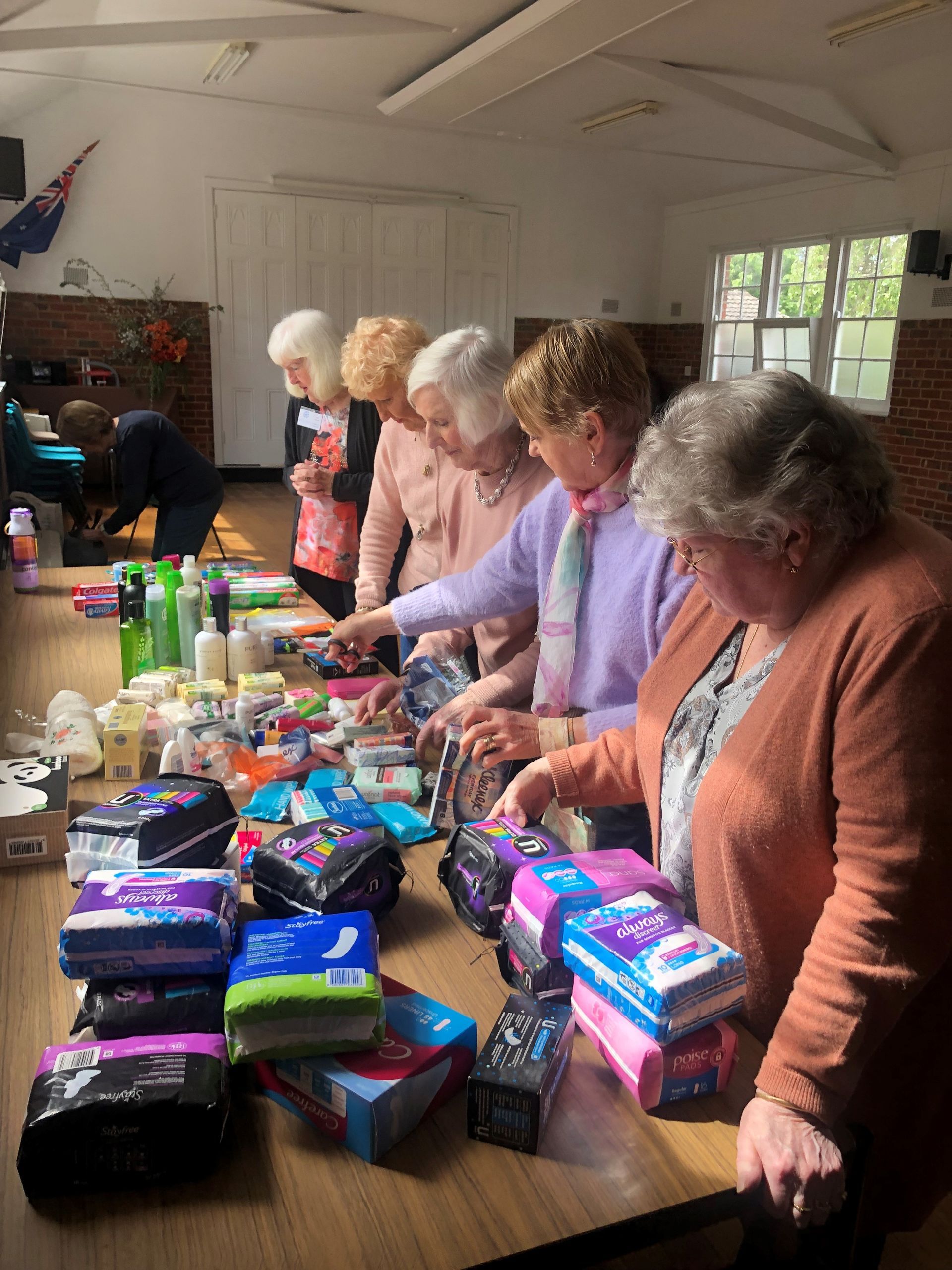 Share the Dignity - 'It's in the bag'