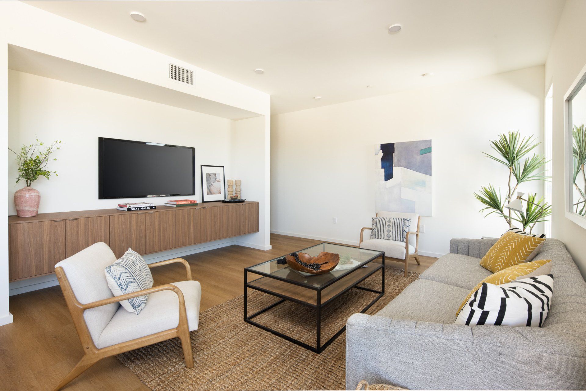 modern 2-bedroom apartment in LA Frame Downtown Culver City with bright natural light and modern interiors.