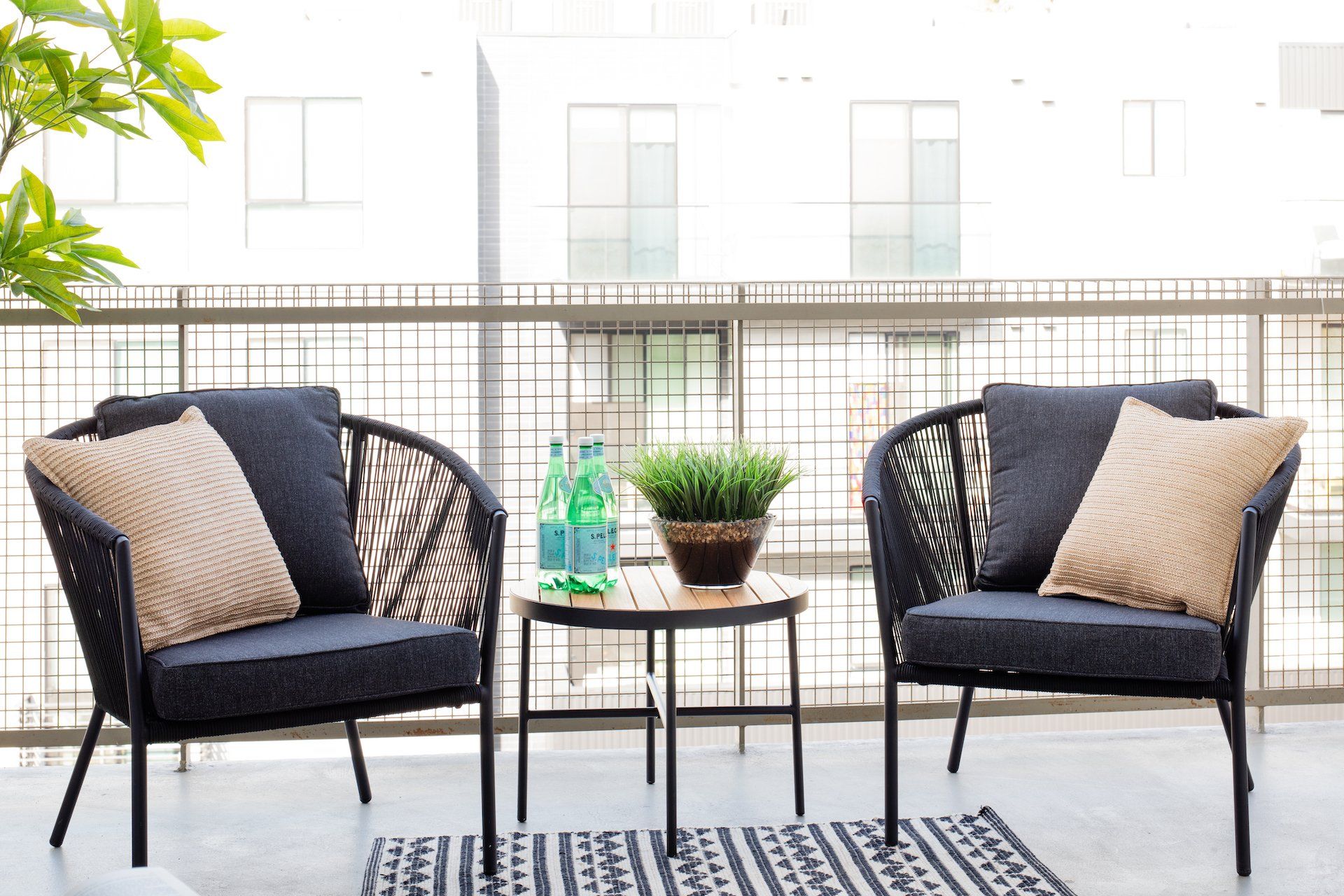 culver city loft living room