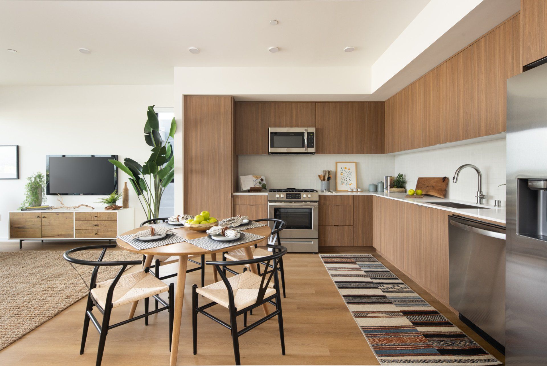 modern 3-bedroom apartment in LA Frame Downtown Culver city with bright natural light and modern interiors.