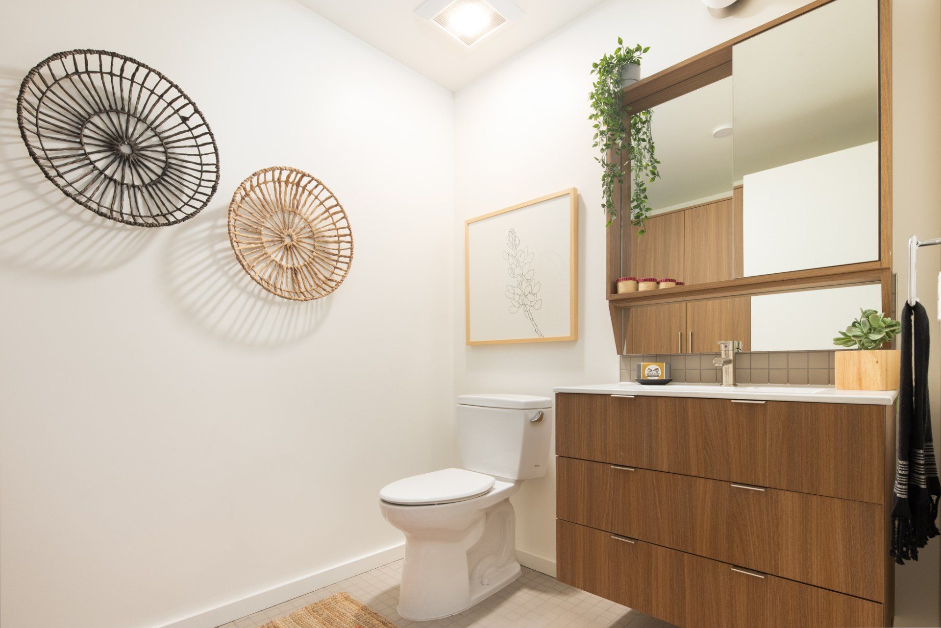 modern 3-bedroom apartment in LA Frame Downtown Culver city with bright natural light and modern interiors.