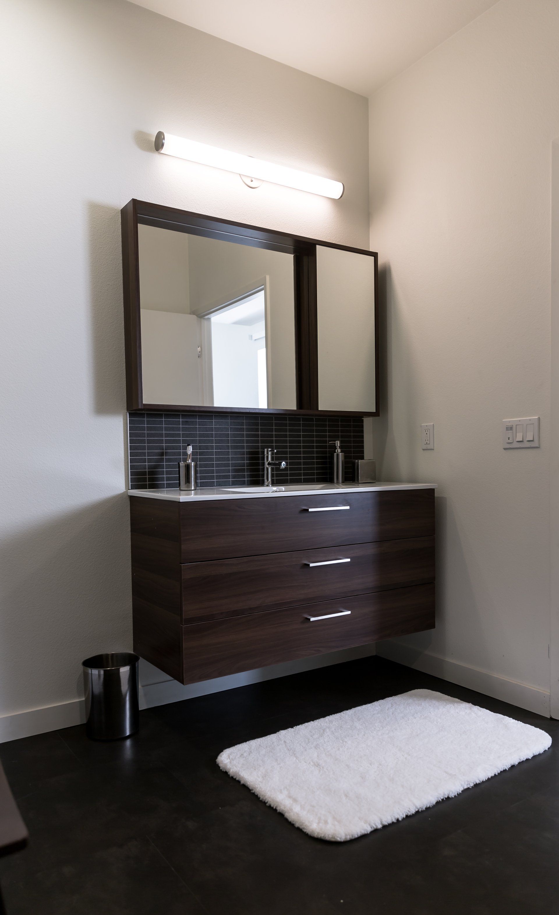 Hollywood 2 Bedroom Gallery