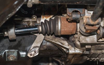 Volkswagen Half-Shaft Boot Inspection