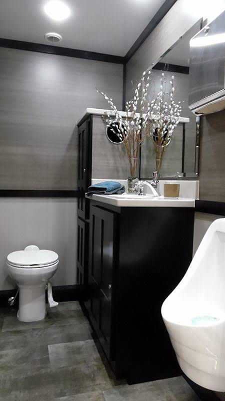 Bathroom cabinet