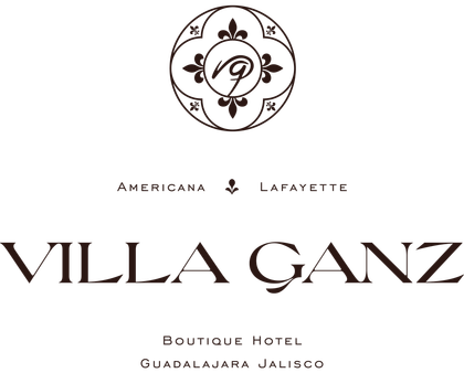 Logotipo del hotel boutique Villa Ganz con emblema floral y texto “Americana Lafayette”, “Guadalajara Jalisco”