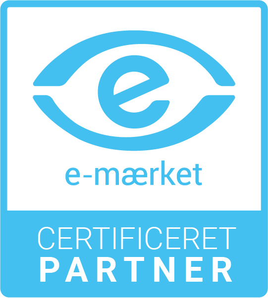A blue and white logo for e-mærket certifieret partner