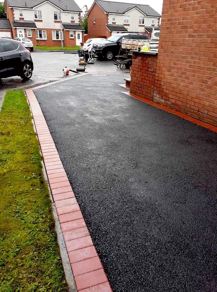 Quality tarmac driveway with monblock edging