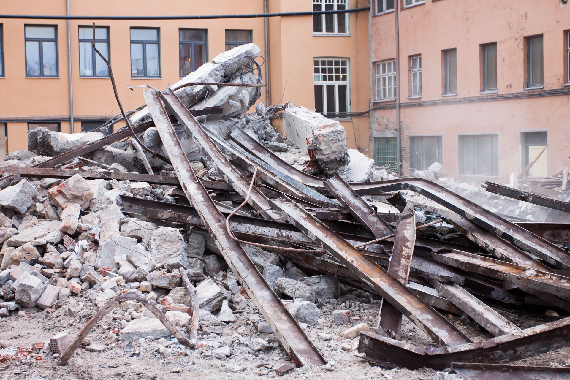 demolizioni industriali