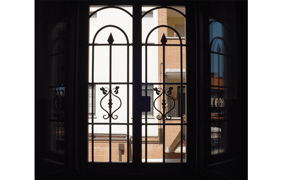 Finestra con inferriata 4
