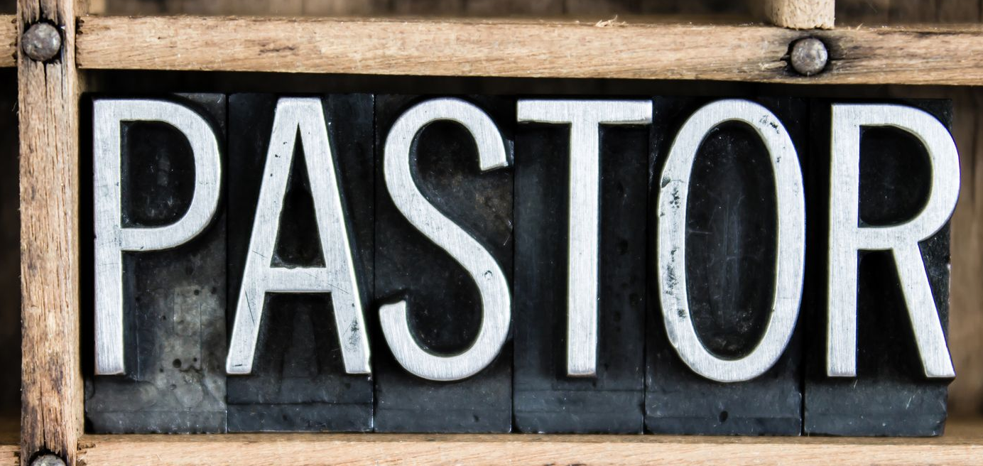 A sign that says