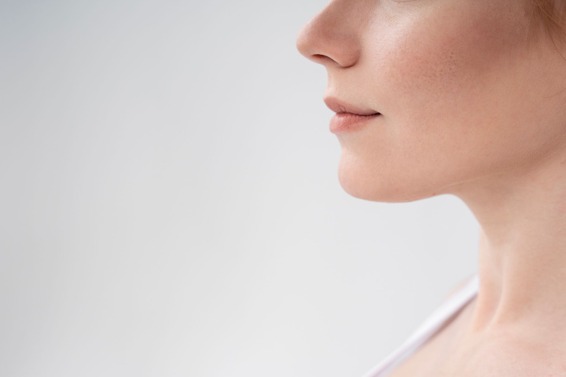 Rinoplastia Ultrassônica: Técnica Mais Moderna com Menor Inchaço no Pós-Operatório Rinoplastia Ultrassônica: Técnica Mais Moderna com Menor Inchaço no Pós-Operatório