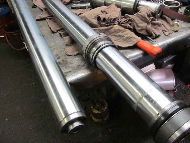 1975 Hyster Forklift Internal Tube for Rethreading