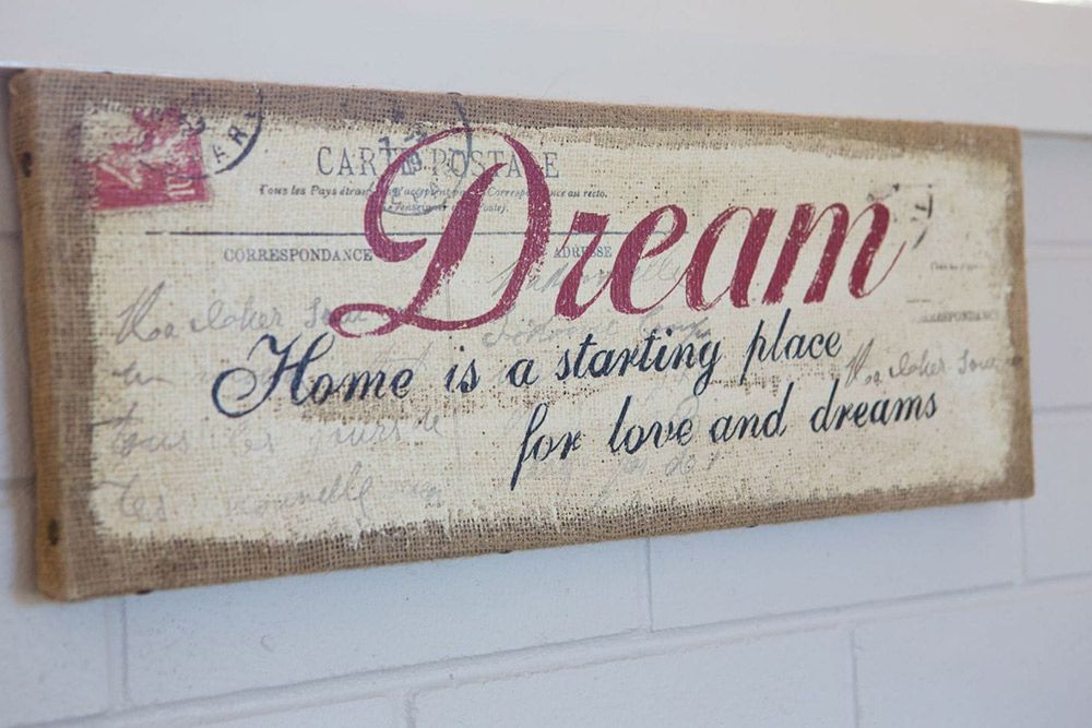 A Sign That Says Dream Home is a Starting Place for Love and Dreams — Lakeview Luxury Retreat in Canobolas, NSW