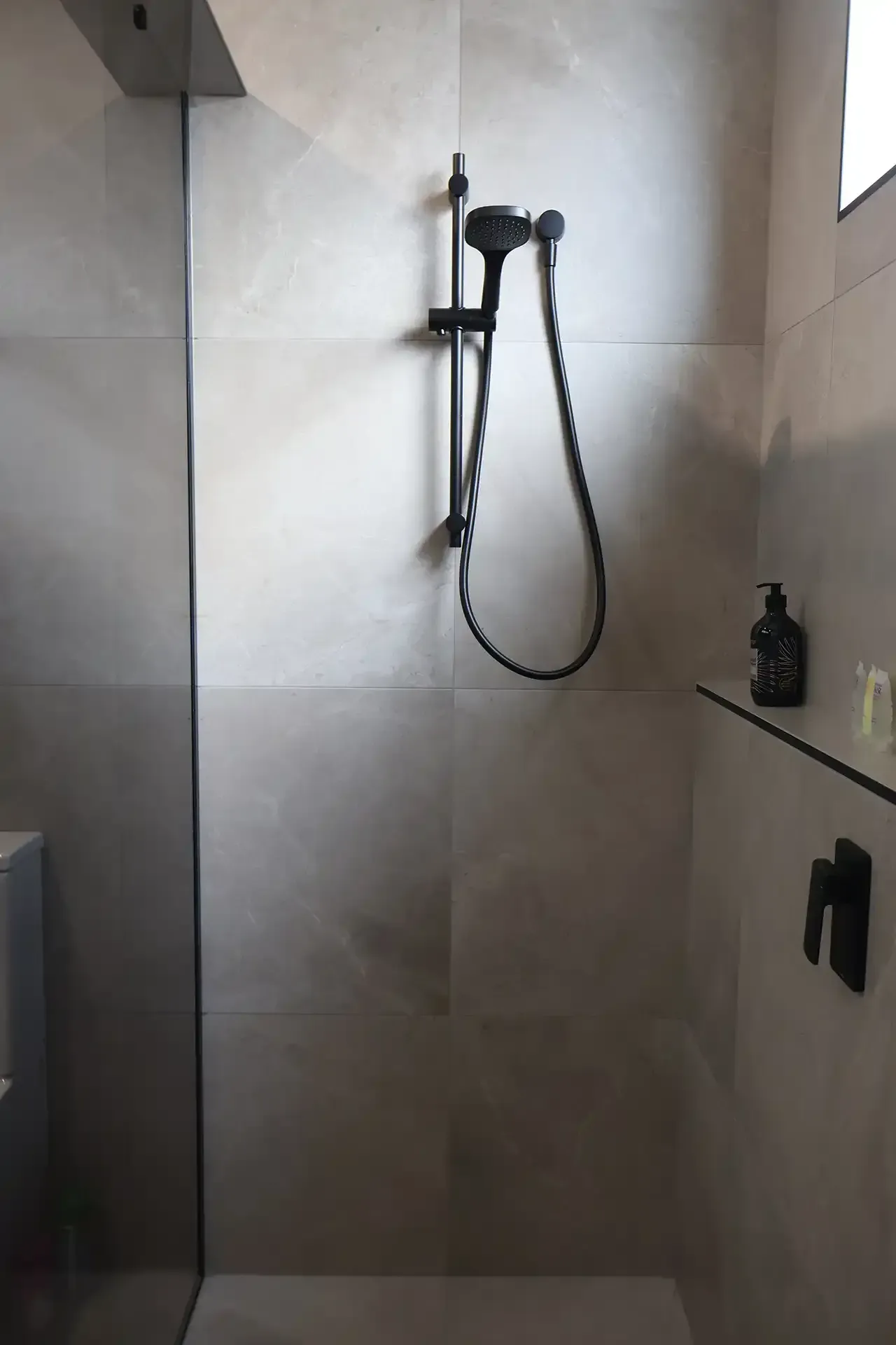 Bathroom in a new home built in St Leonards by master builder, Ryan Brothers Building