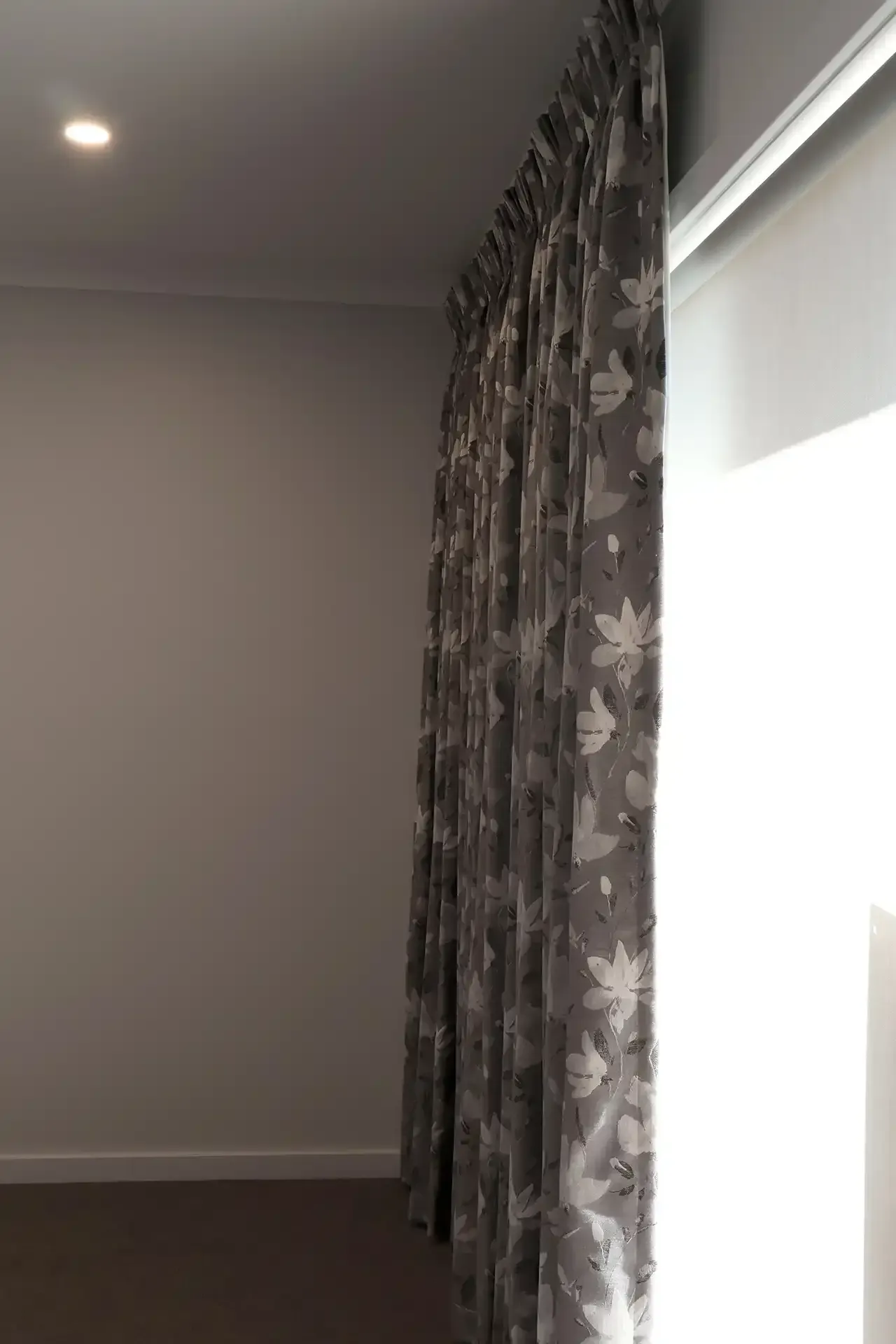 Curtains in a new home built in Brown Hill, Ballarat by master builder, Ryan Brothers Building