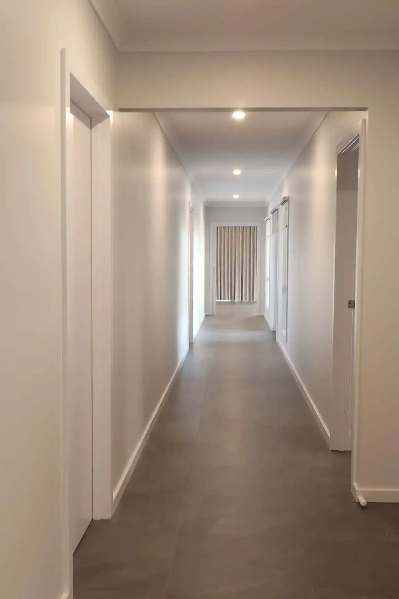 Hall in a new home built in Brown Hill, Ballarat by master builder, Ryan Brothers Building