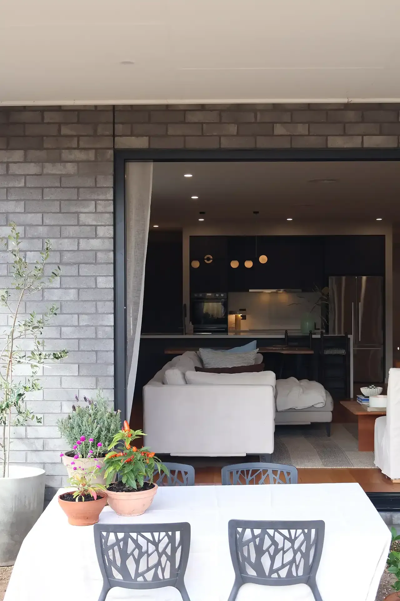 Outdoor Entertaining in new home built in Warrnambool by master builder, Ryan Brothers Building
