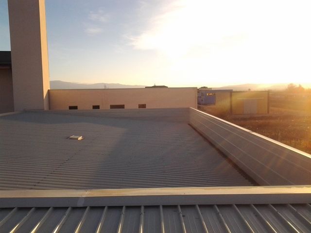 Tetto in alluminio
