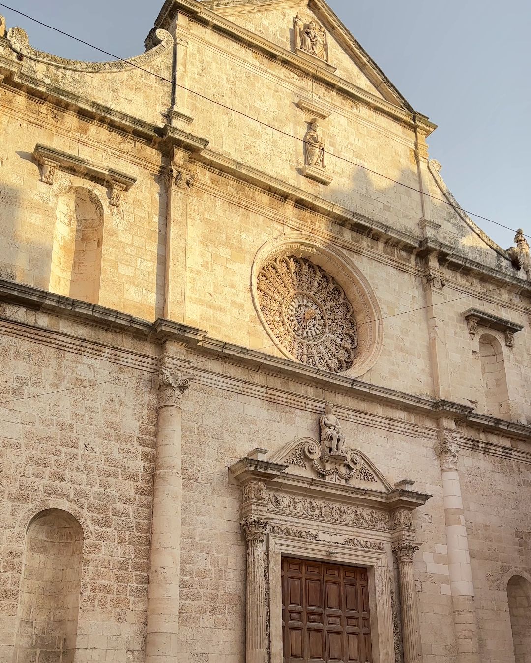 Chiese Monopoli