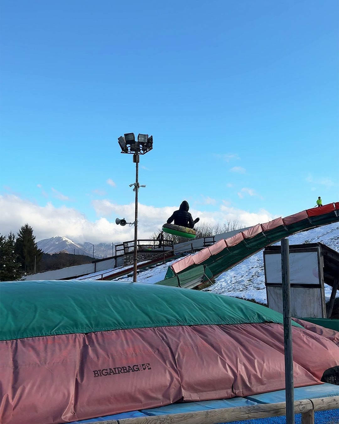 Cos'è lo Snow Tubing