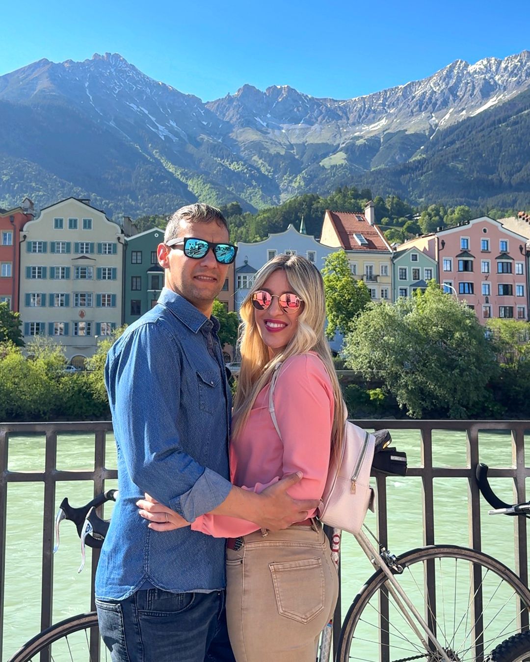 Itinerario a Innsbruck_La vista dal fiume Inn e le casette colorate