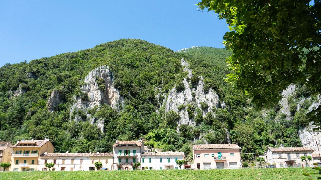 Pioraco borgo Marche