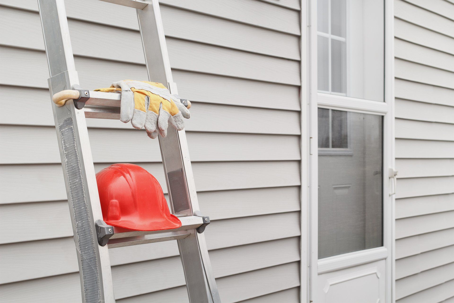 Vinyl Siding — Henderson, KY — God & Country Roofing and Construction