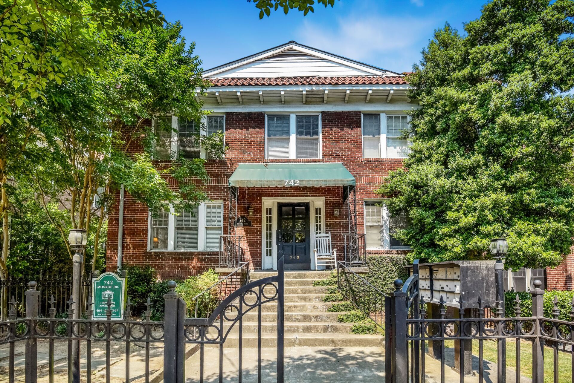 742 MONROE DRIVE